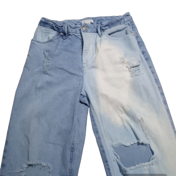 Good American 90s Two Tone Busted Knee Relaxed Fit High Waist Size 8/29 - Picture 3 of 11